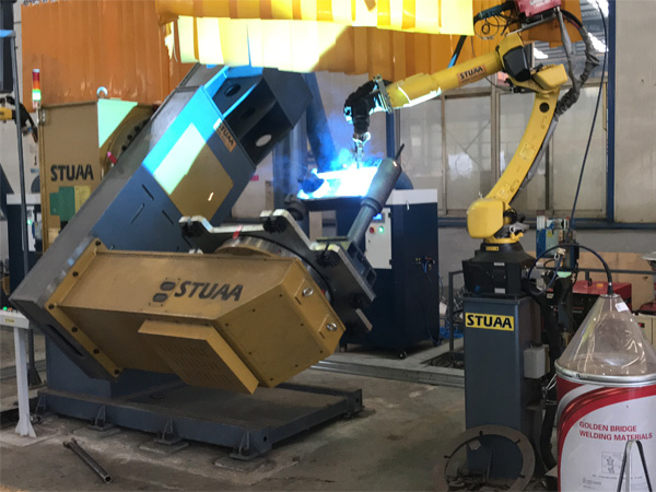 焊接機(jī)器人工作原理